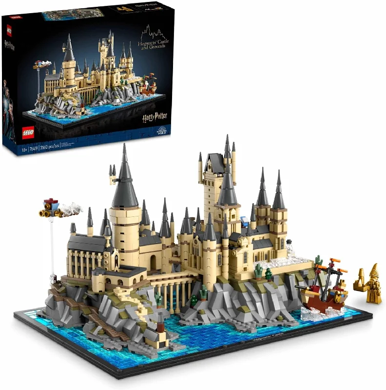 Adorable and charming LEGO charactersLEGO Harry Potter: Hogwarts Castle and Grounds (76419) sealed